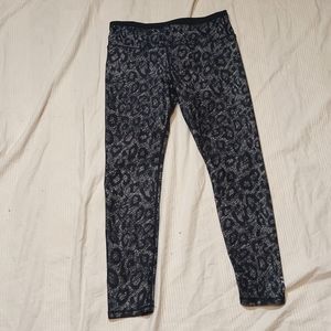 NIMBLE ACTIVEWEAR LEGGINGS WOMENS 6 HIGH RISE 7/8 LENGTH PANTS LIKE NEW!
